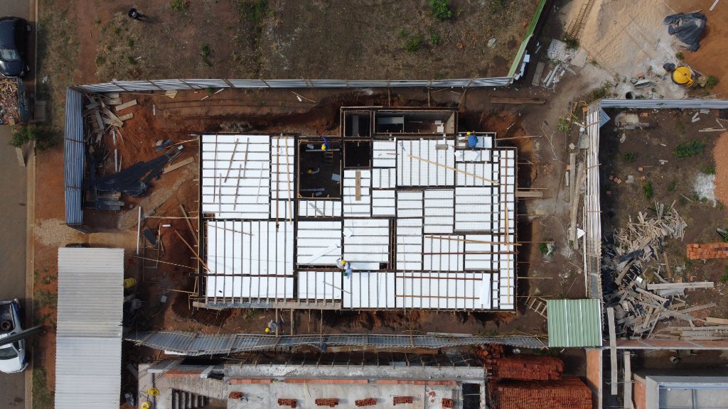 Estrutura de laje EPS instalada em obra no Tocantins